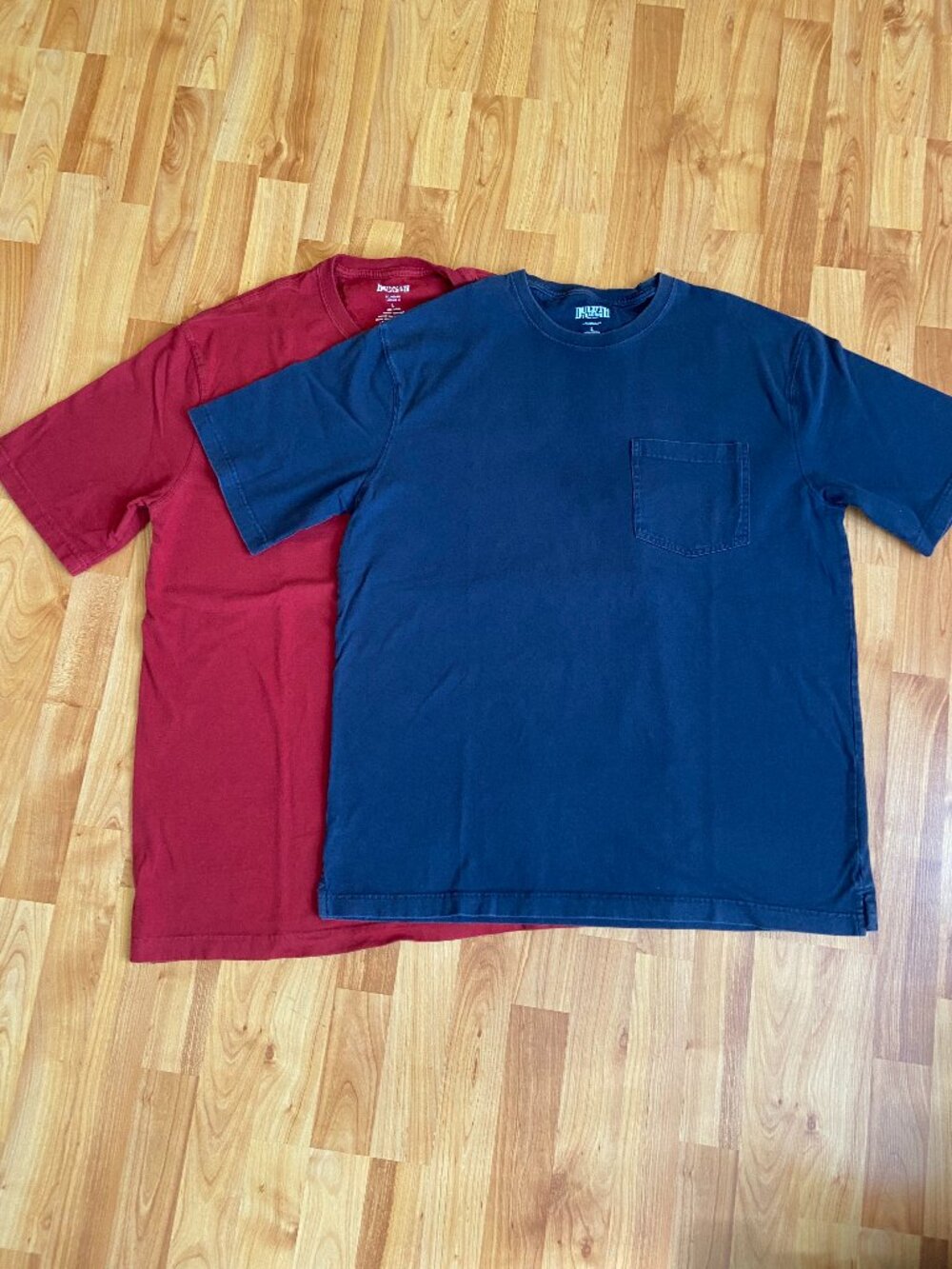 Duluth Trading Co Longtail T Shirt with Pocket Men's Large Red & Blue